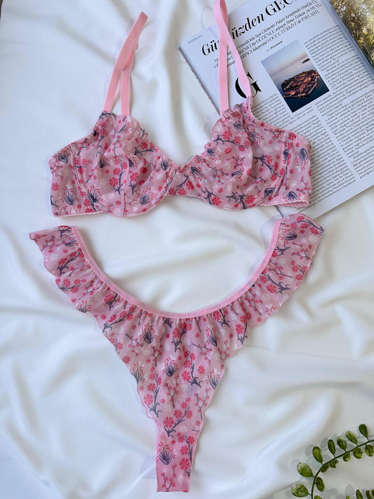 Pink Bloom İç Çamaşırı Takım